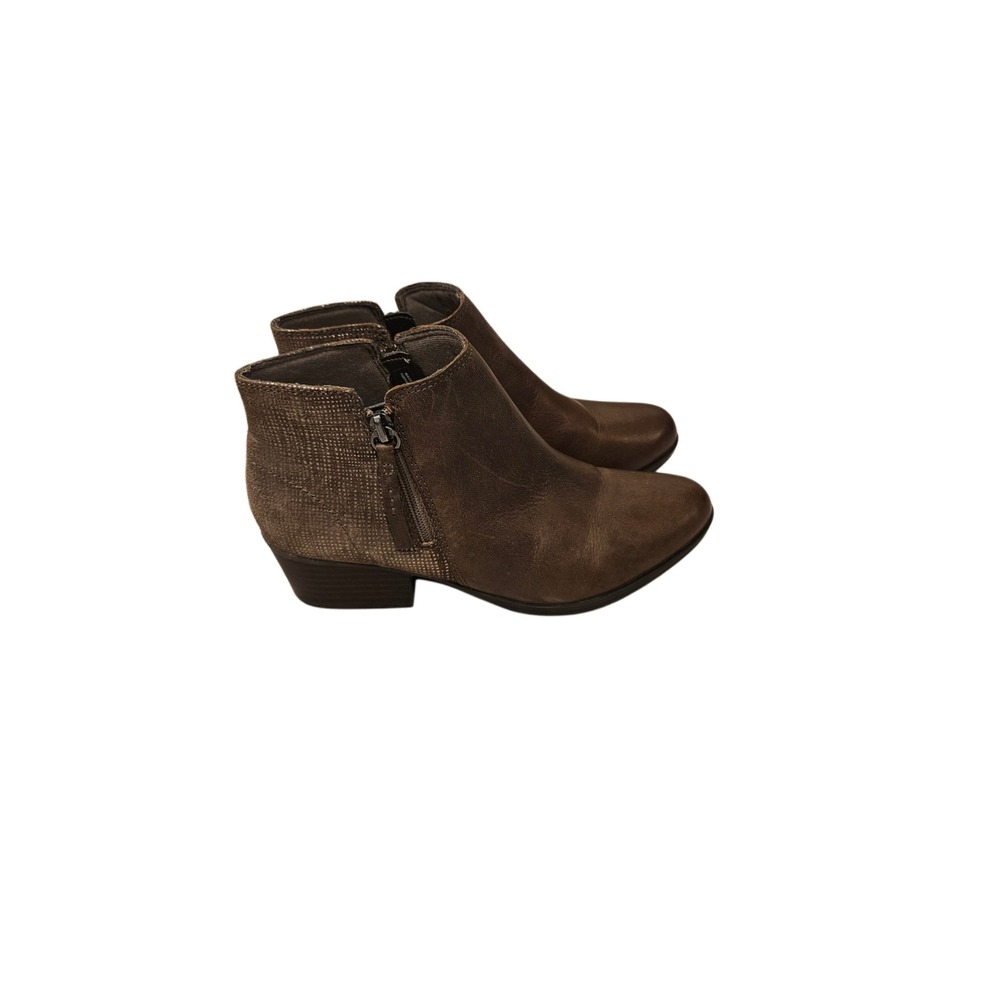 Clarks Adreena Hope Dark Taupe Leather Ankle Boots Metallic Heel Size 6.5 M EUC